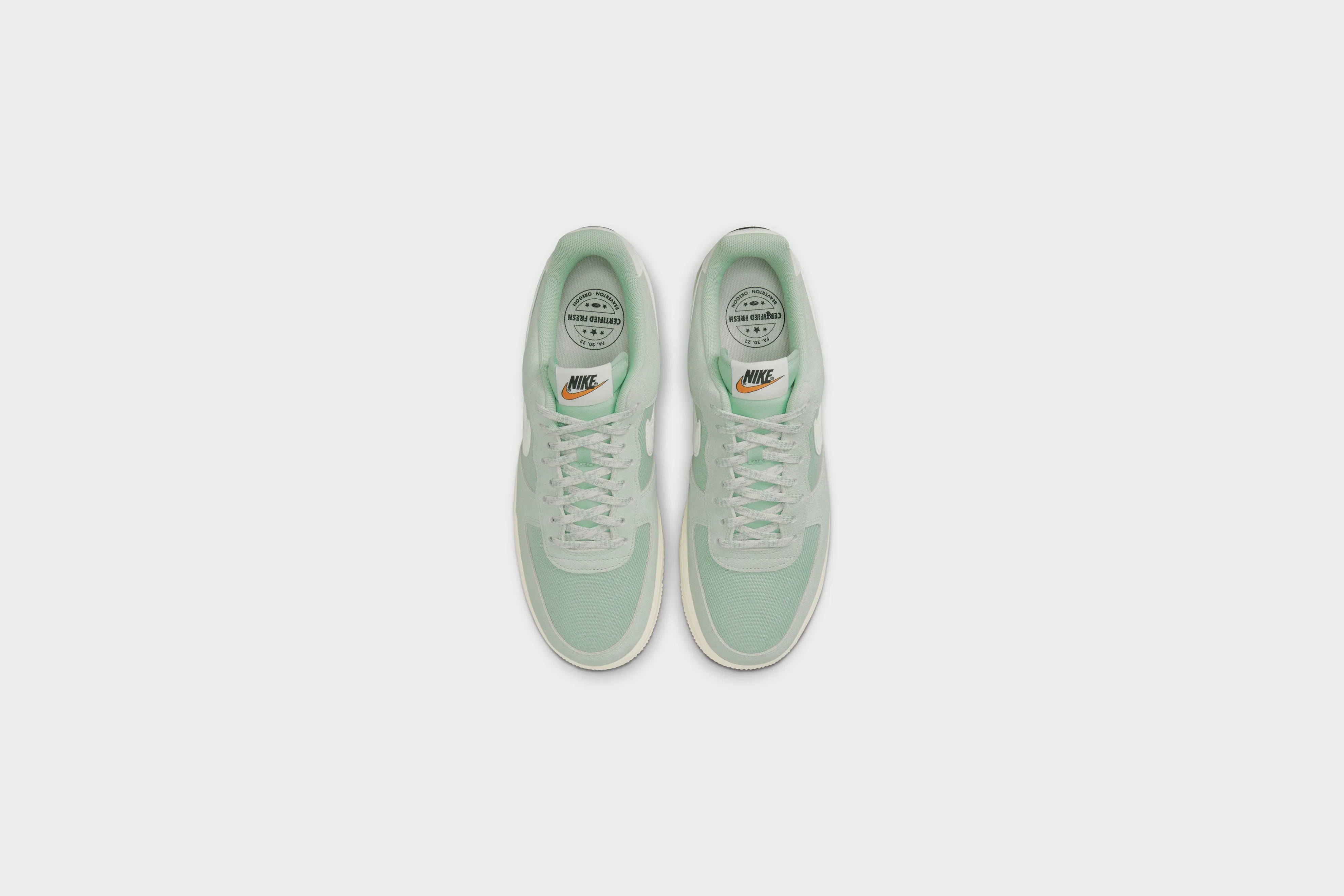 Nike Air Force 1 ‘07 LV8 (Enamel Green/Sail-Enamel Green)