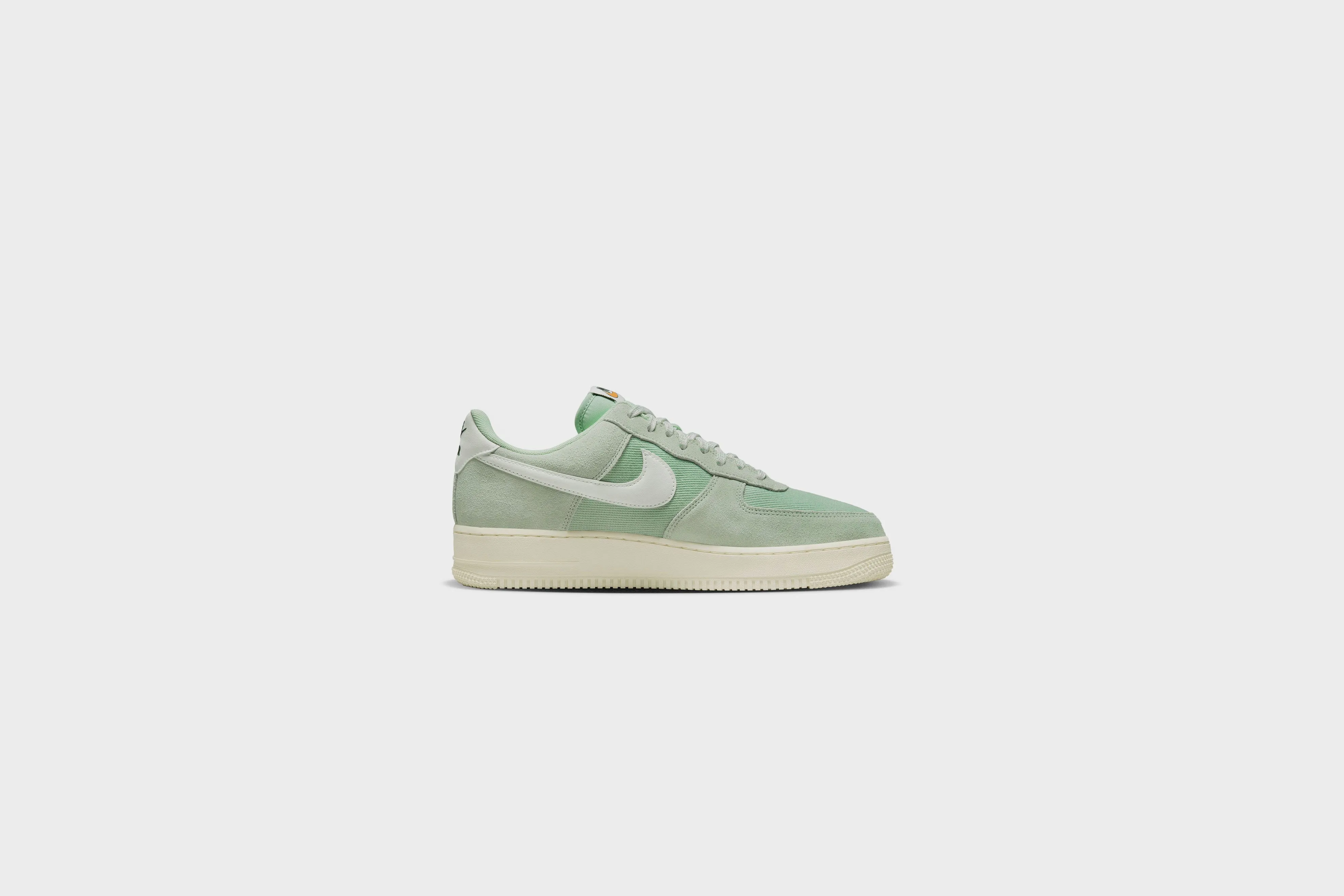 Nike Air Force 1 ‘07 LV8 (Enamel Green/Sail-Enamel Green)