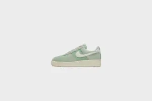 Nike Air Force 1 ‘07 LV8 (Enamel Green/Sail-Enamel Green)