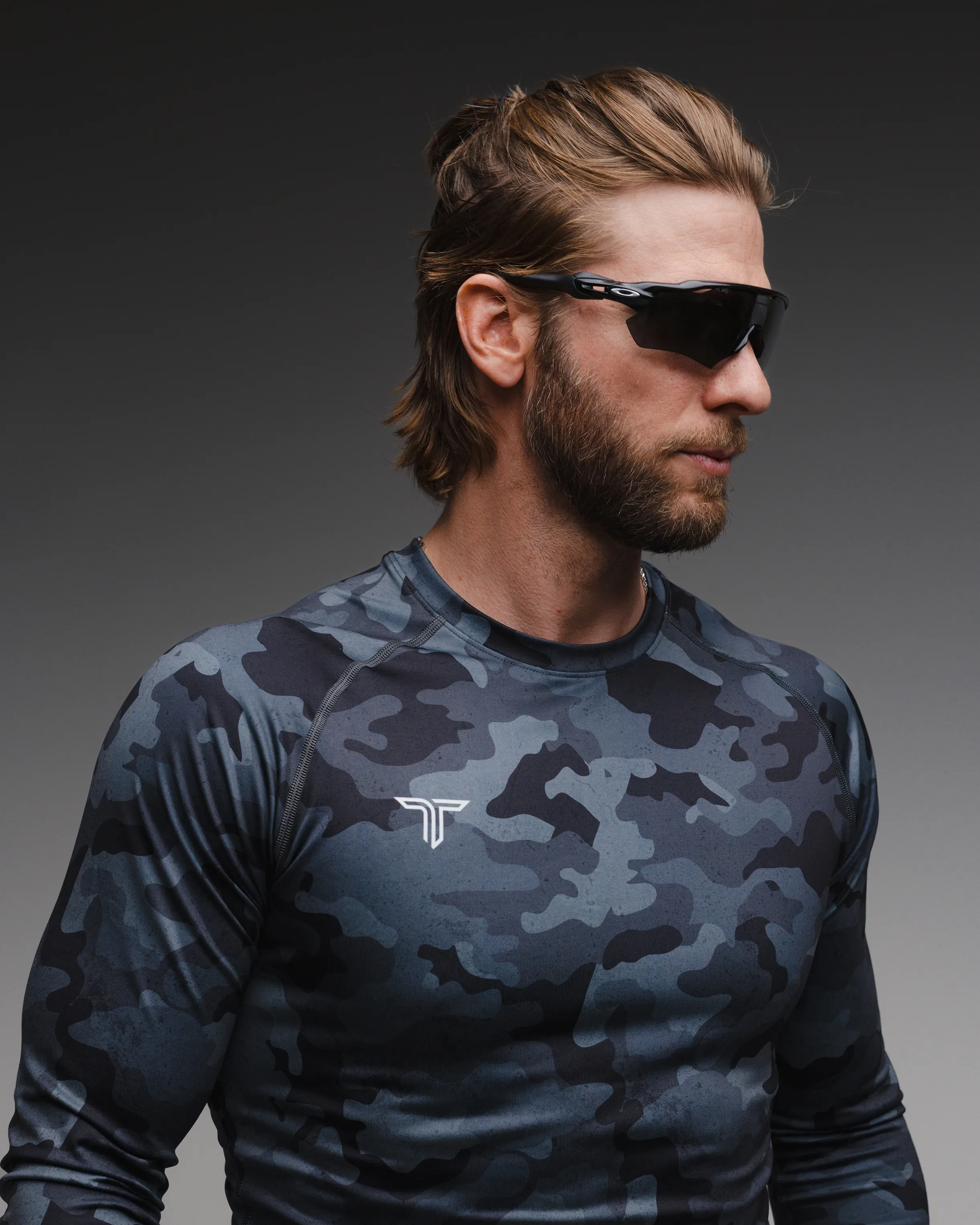 Urban Camo Long-Sleeve Rashguard - Navy